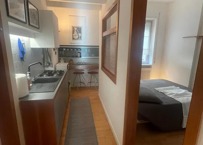 Apartment Domus B Corso Francia Rom